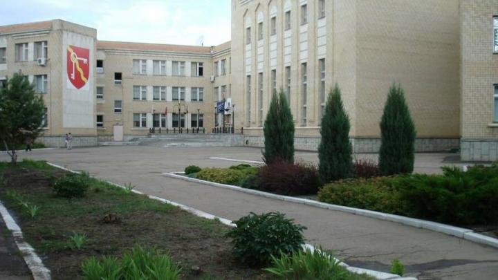 Выпускница энгельсской школы №33 имени Петра Столыпина набрала 197 баллов по двум предметам ЕГЭ