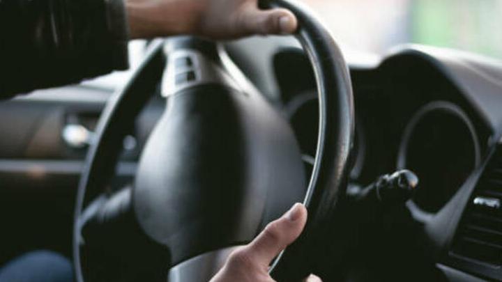 Саратовским водителям разрешат не возить с собой права и СТС