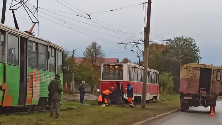 В Саратове трамвай сошел с рельсов