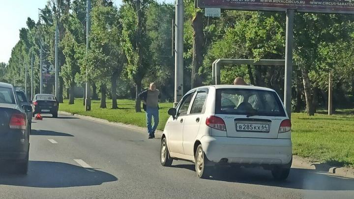 Из-за ДТП на Шехурдина затруднено движение в сторону центра Саратова