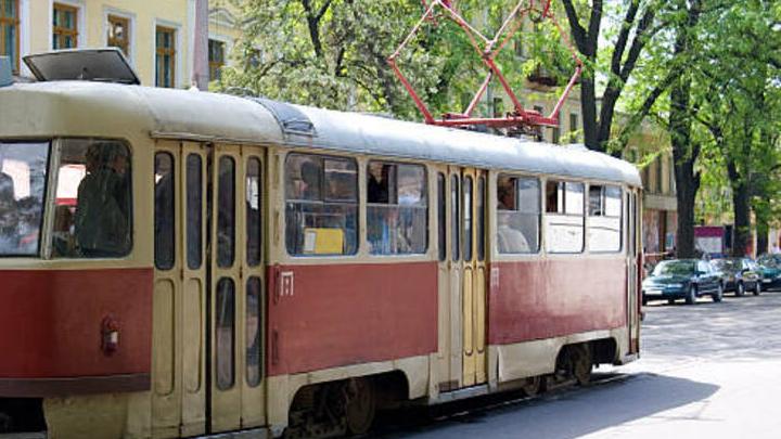 В Саратове из-за коммунальной аварии закрыли 10-й трамвайный маршрут