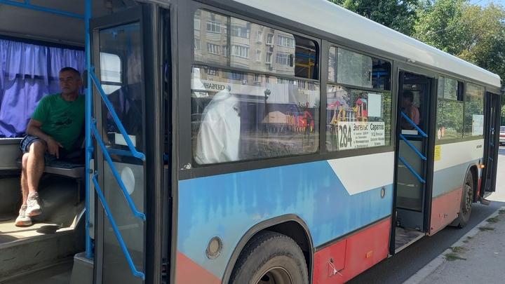 В автобусе 284 от жары упала в обморок пассажирка