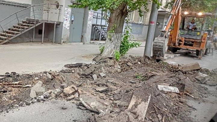 На двух улицах Октябрьского района Саратова отремонтируют тротуары почти за 5 миллионов