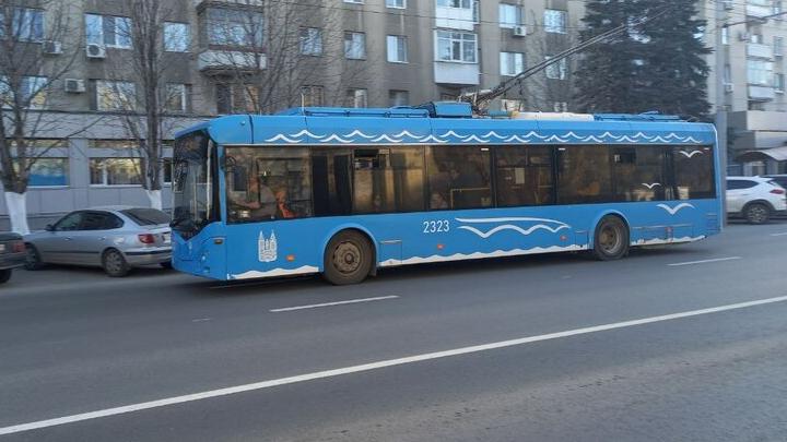 По улице Хользунова в Саратове временно ограничат движение транспорта