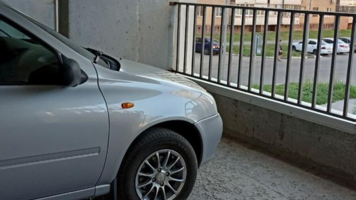 В Саратове хотят организовать парковки на месте аварийного жилья