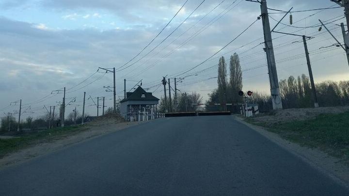 В Саратове временно закроют три железнодорожных переезда
