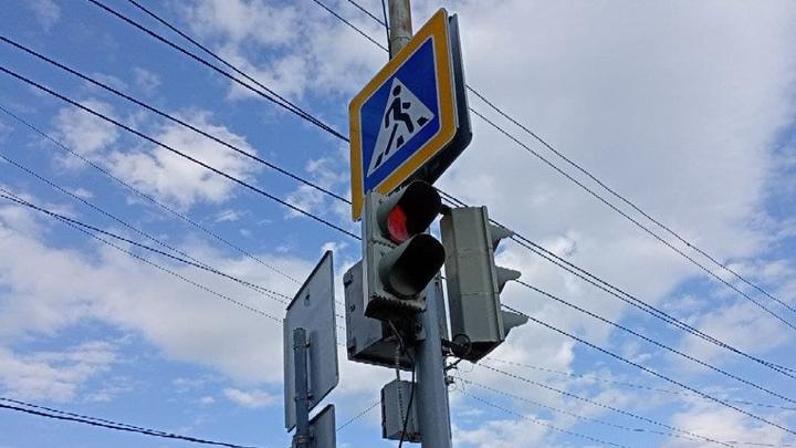 В Саратове отключат светофоры на восьми перекрёстках 