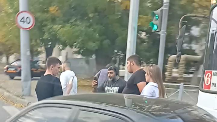 Автобус попал в ДТП с иномаркой в Заводском районе Саратова