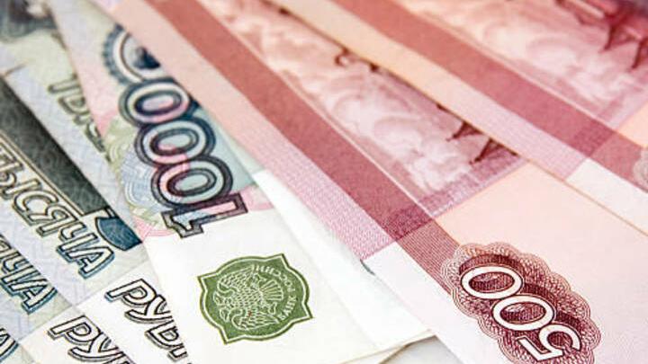 Саратовец лишился более одного миллиона рублей после общения с незнакомцем