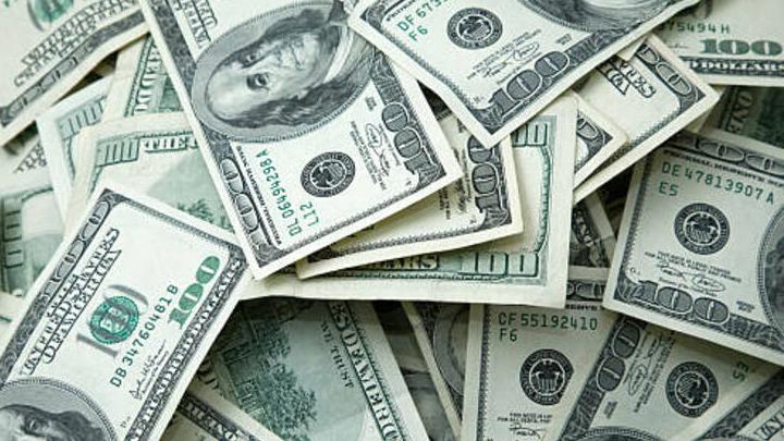 Балаковская пенсионерка отдала мошеннику 1300 долларов