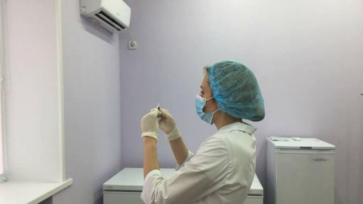 В Саратовской области от гриппа вакцинировано более полумиллиона человек