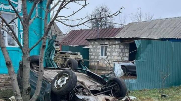 В Романовке водитель врезался в забор и получил смертельные травмы