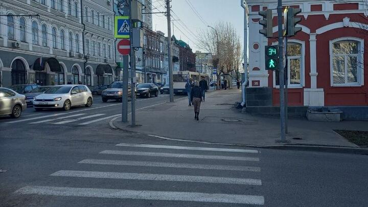 На улице Шехурдина в Саратове временно отключат светофор