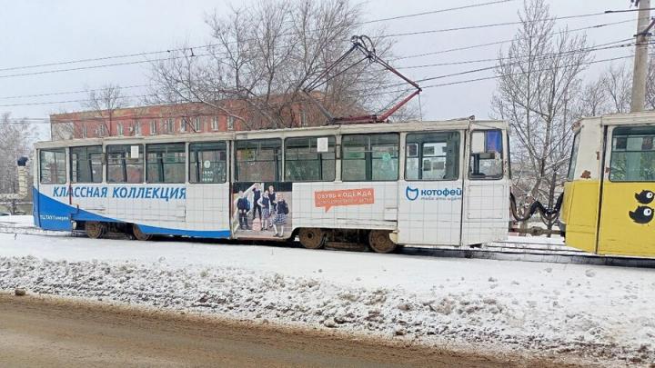 В Саратове третий день с перебоями ходит трамвай "тройка"