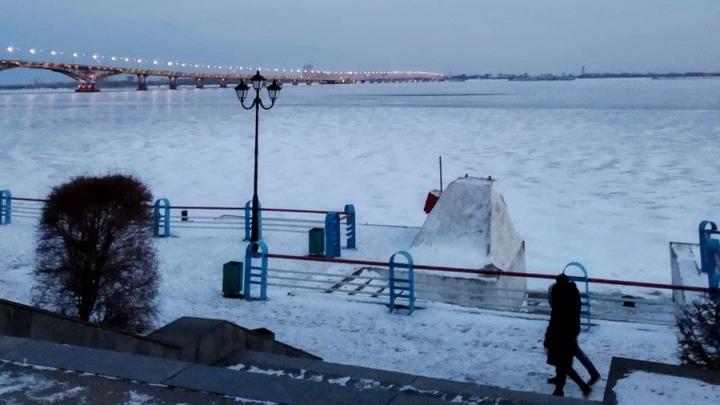 В Саратове установлены сроки запрета выхода на лед