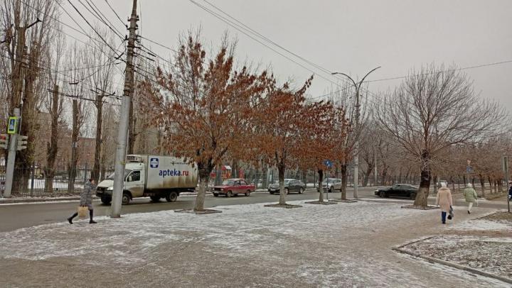 В первый день зимы в Саратове пасмурно и небольшой мороз
