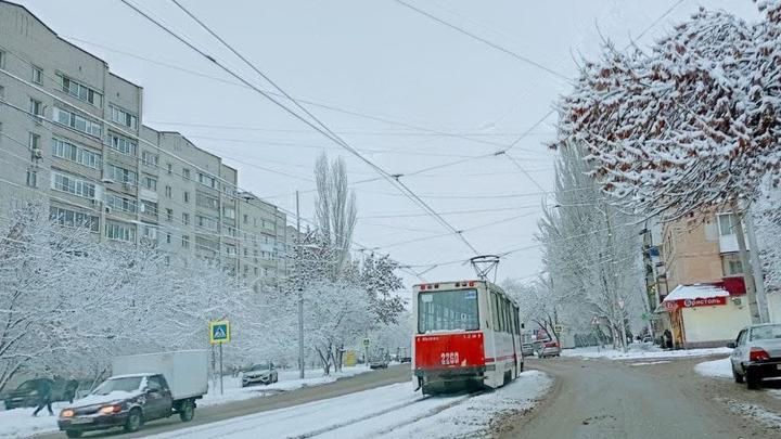 В Саратове сломался трамвай № 7 у спорткомплекса "Строитель"