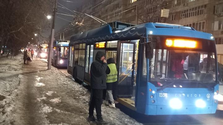 В Саратове остановились троллейбусы 109 маршрута из-за ДТП