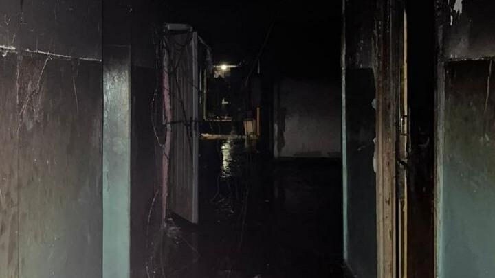 Двух жильцов спасли на ночном пожаре в Заводском районе Саратова