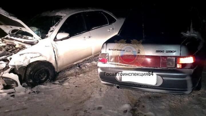 Две "Лады" столкнулись в Гагаринском районе Саратова