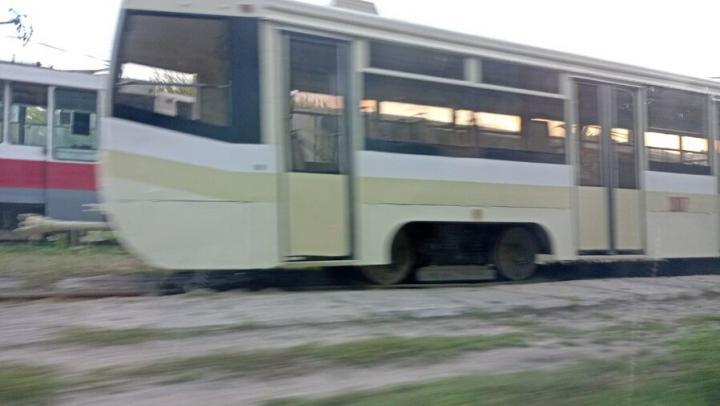 В Саратове на 1-й Дачной сломался трамвай № 3