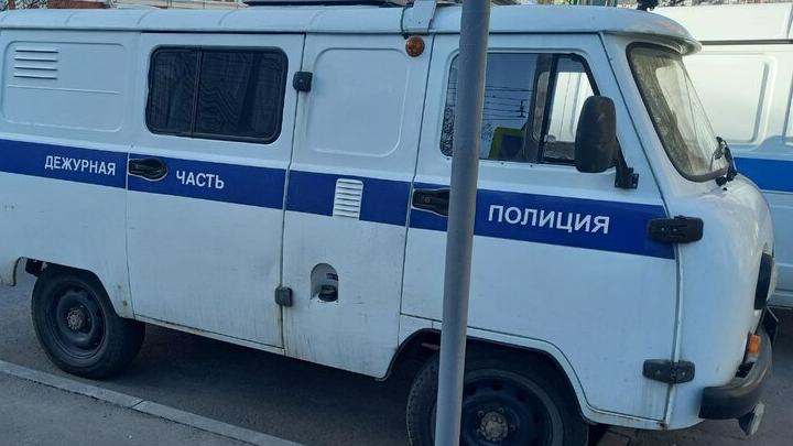 Житель Новобурасского района украл из погреба соседа фляги и тазы
