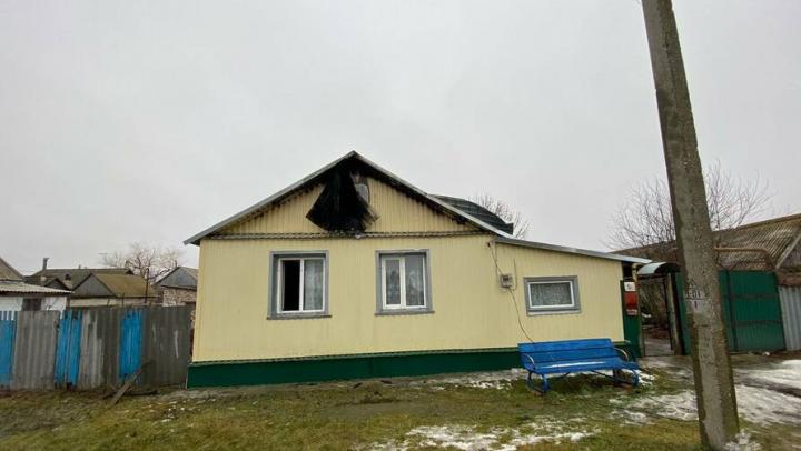 Из-за неисправного газового оборудования в саратовском селе горел дом