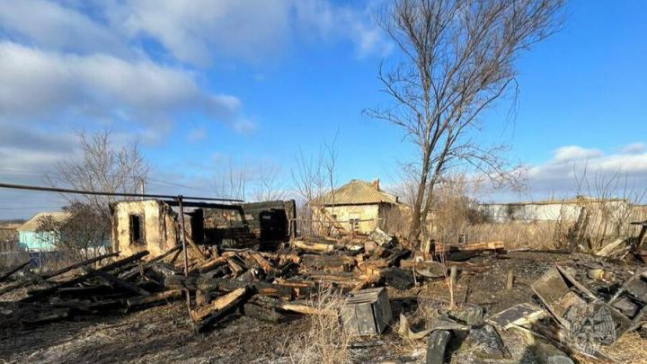 В саратовском селе мужчина погиб на пожаре