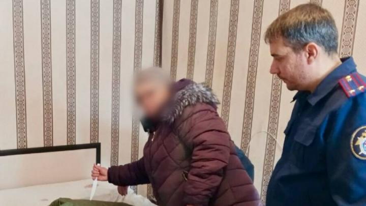 Жительница Красноармейска во время пьяной ссоры воткнула нож в спину супругу | 18+