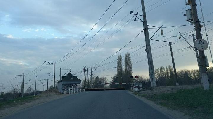 В Ленинском районе Саратова на три дня закроют переезд