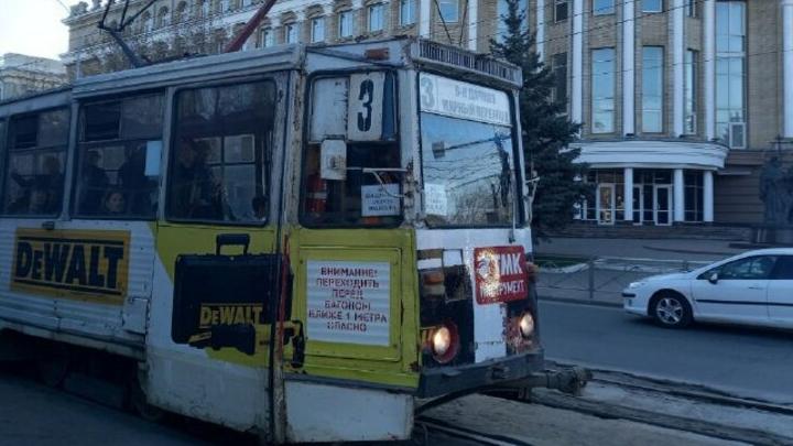 В Саратове прервано движение трамваев №3 из-за ухудшения самочувствия пассажира