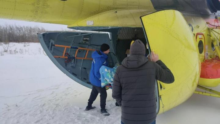 Травмированного пациента с обморожением санавиацией доставили в Саратов