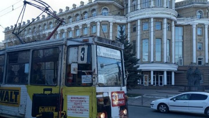 В Саратове остановилось движение трамваев №3