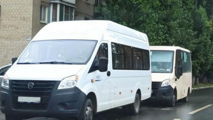 Шесть саратовских многодетных семей получат микроавтобусы