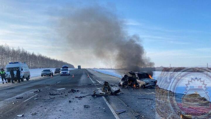Водитель "шестерки" погиб в автокатастрофе в Ртищевском районе