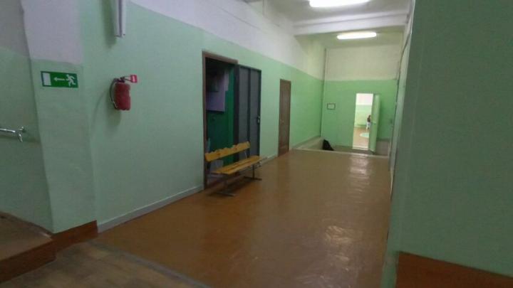 В Саратове и Красноармейском районе на карантин по ОРВИ закрыты две школы