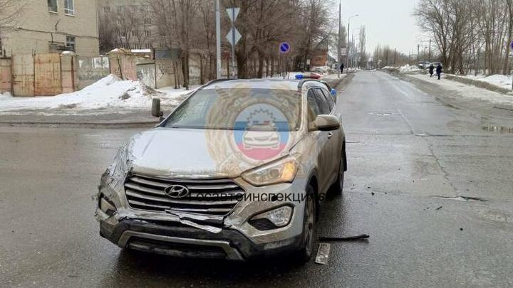 Автоледи пострадала в ДТП на Антонова в Саратове