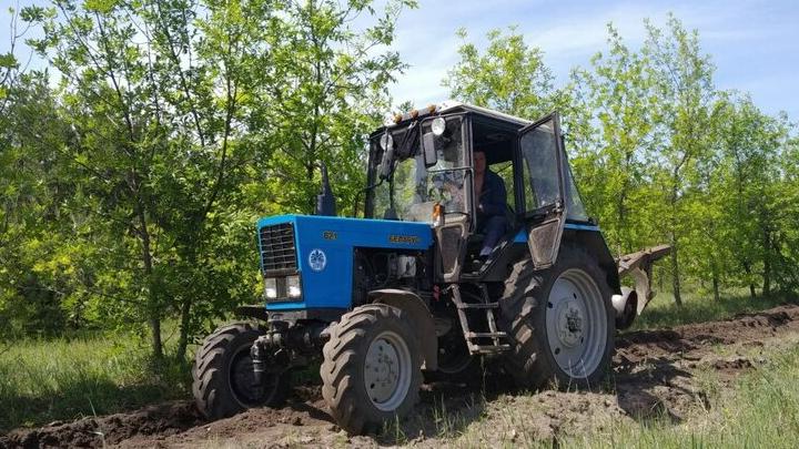 Мэрия Саратова потратит 18,5 миллиона на покупку 12 тракторов
