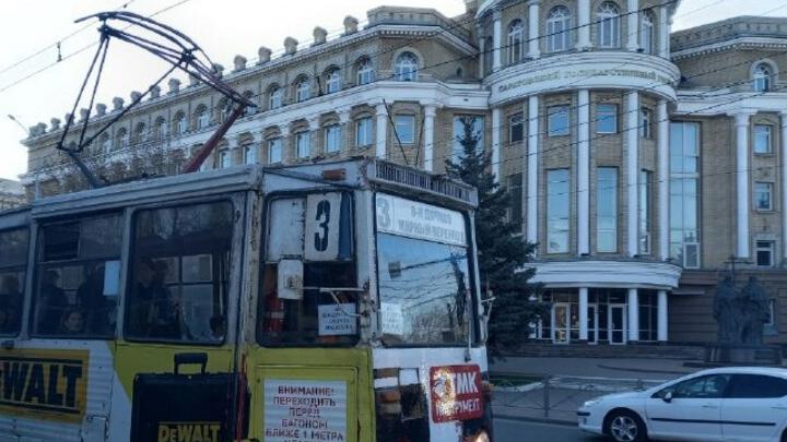 В Саратове прервано движение трамваев маршрута №3