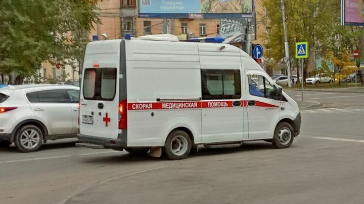 Саратовским водителям скорой помощи повысят зарплату на 5 тысяч рублей