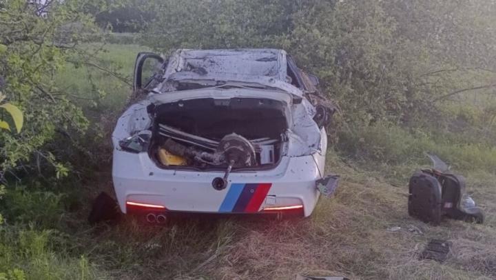 Ночью BMW вылетел в кювет в Заводском районе Саратова