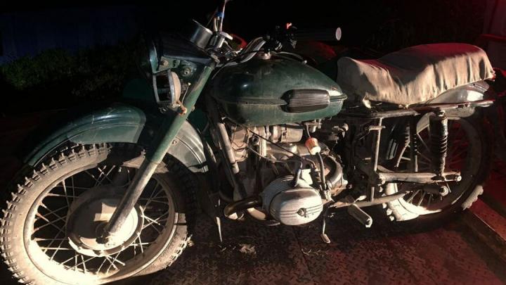 Мотоцикл перевернулся в саратовском селе: двое в больнице