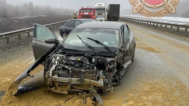 Иномарка столкнулась с 