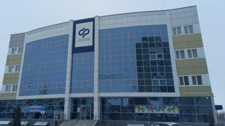 Саратовским родителям рассказали о едином пособии и трудоустройстве подростков