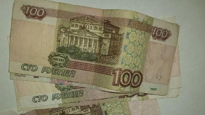 Седьмой месяц подряд рубль растет по отношению к доллару