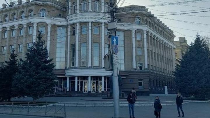 Каждый четвертый саратовец предпочитает исключительно бюджетное образование для своего ребенка