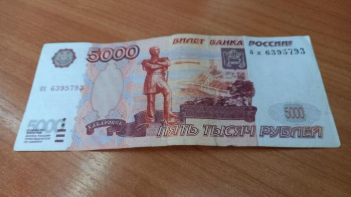 В Ртищево отец обокрал несовершеннолетнюю дочь на полмиллиона рублей