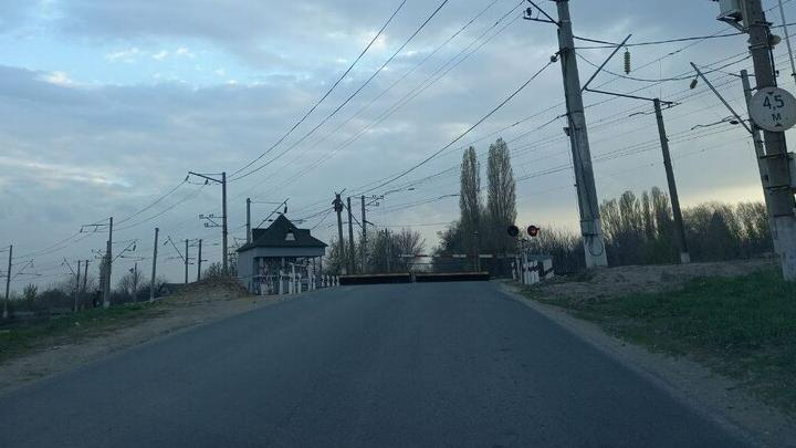 В Гагаринском районе Саратова закроют переезд