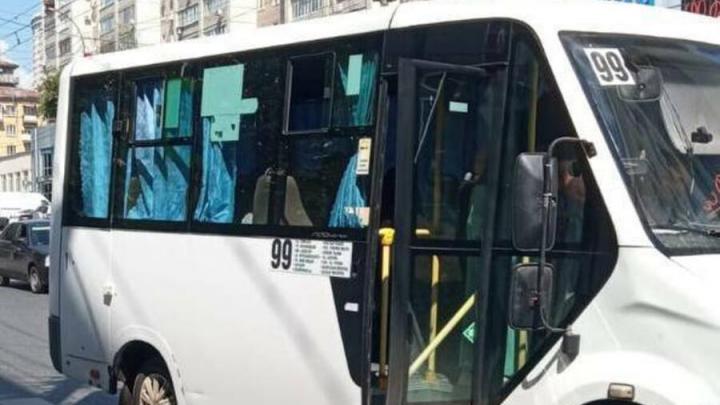 В Саратове автобусы № 83 и № 99 нарушали правила остановки на Белоглинской