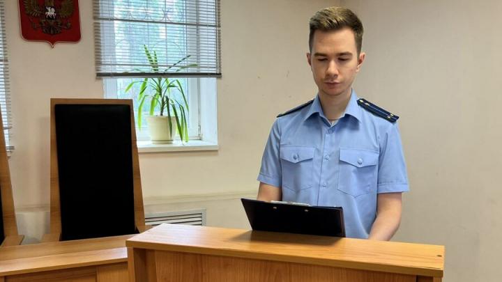 Саратовская организация накопила долг по зарплате на 300 тысяч рублей